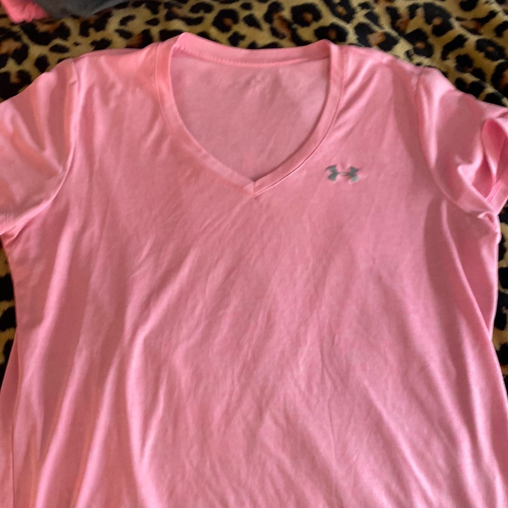Light pink under armour tshirt